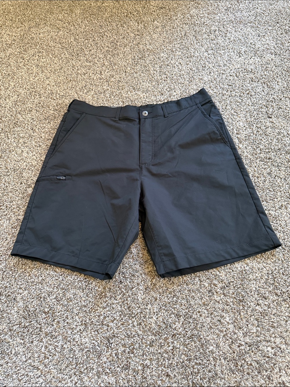 NWT Gerry Weber Black Flat-Front Men's Shorts Size 36